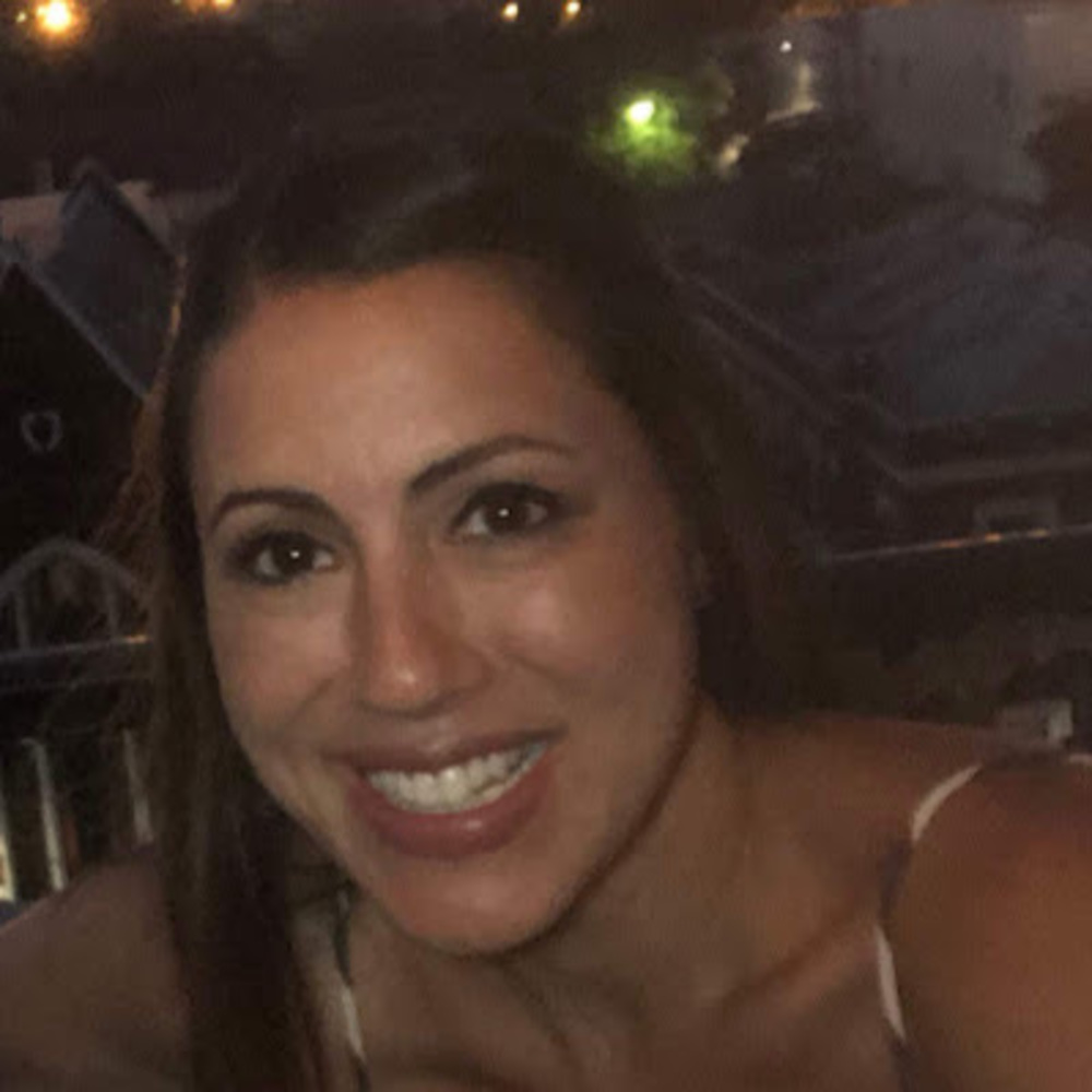 Meet your Posher, Viviana